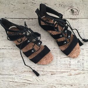 Sam Eldeman Strappy Gladiator Sandal